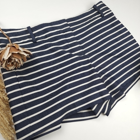 New Loft The Riviera Short Sz 4 Navy White Stripe Shorts - Picture 11 of 12